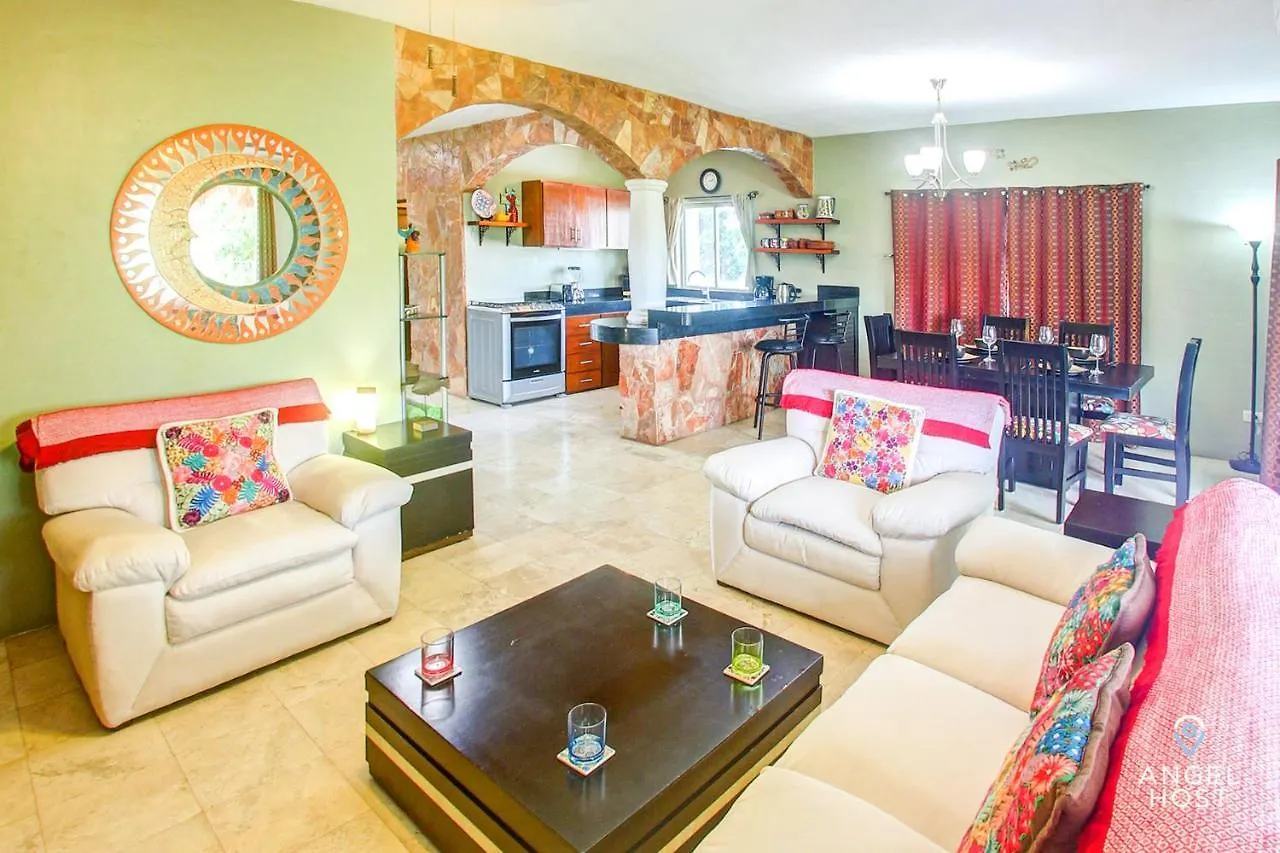 Rosa Blanca Condo In Playacar With Golf Course View! Apartment